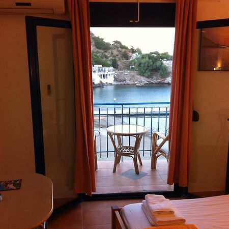 Lydia Mare Aparthotel Agios Kirykos  Ngoại thất bức ảnh