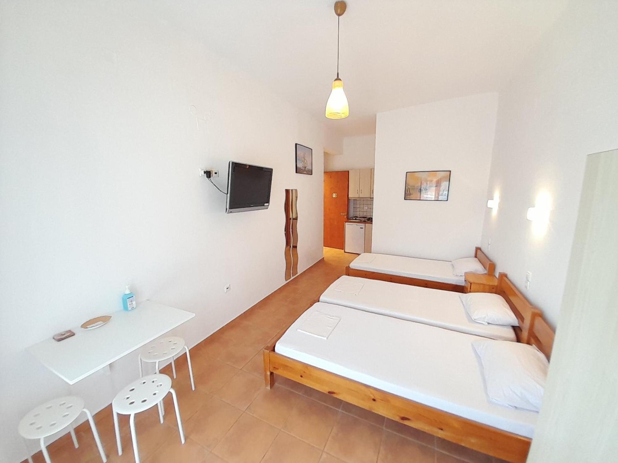 Lydia Mare Aparthotel Agios Kirykos  Ngoại thất bức ảnh
