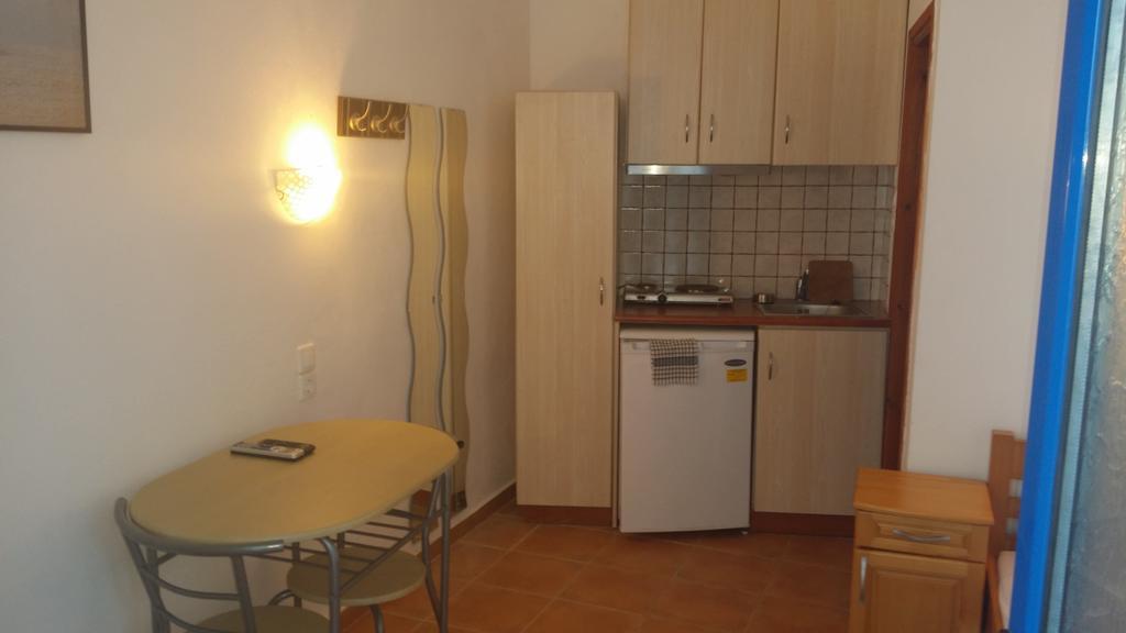 Lydia Mare Aparthotel Agios Kirykos  Ngoại thất bức ảnh
