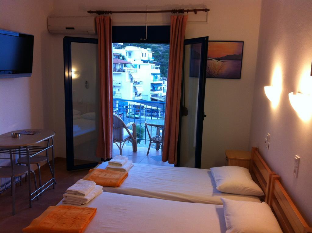 Lydia Mare Aparthotel Agios Kirykos  Ngoại thất bức ảnh