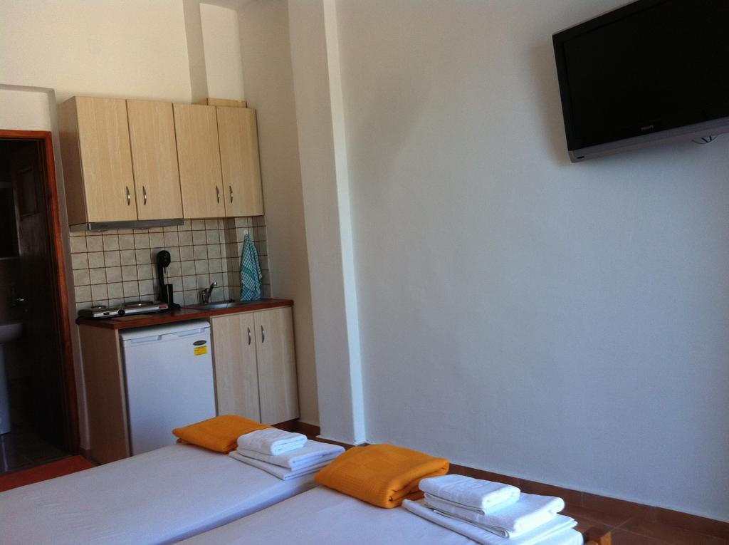 Lydia Mare Aparthotel Agios Kirykos  Ngoại thất bức ảnh