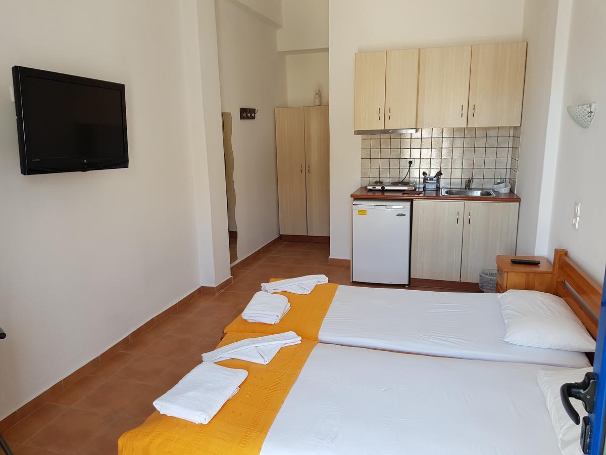 Lydia Mare Aparthotel Agios Kirykos  Ngoại thất bức ảnh