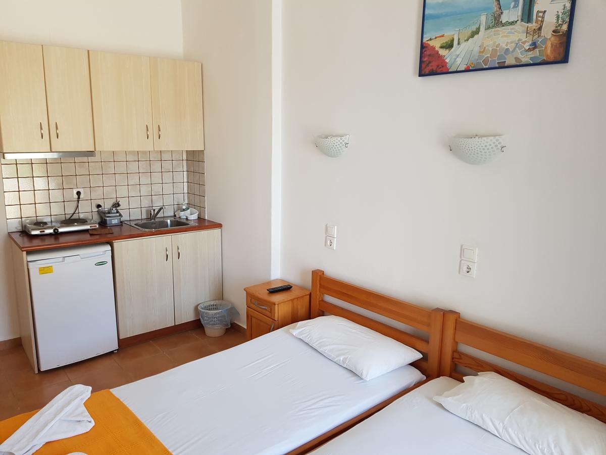 Lydia Mare Aparthotel Agios Kirykos  Ngoại thất bức ảnh